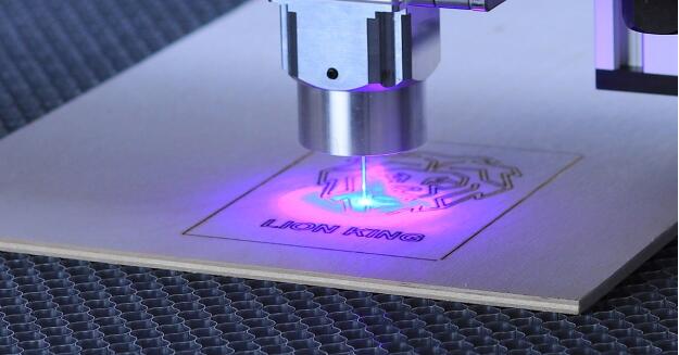 Laser-Cutting_Process.jpg